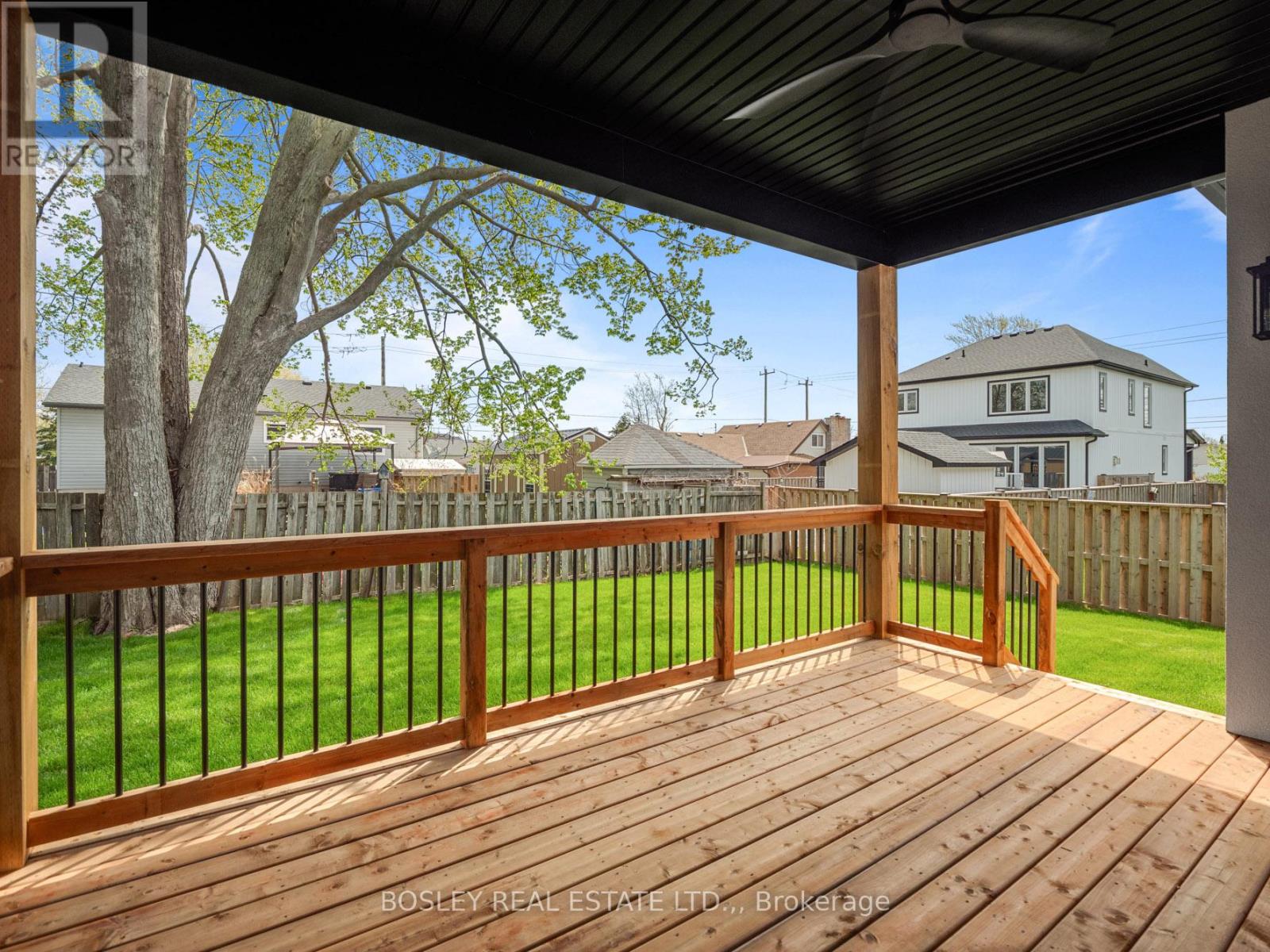 60 Pleasant Avenue N, Fort Erie, Ontario  L0S 1N0 - Photo 10 - X12964452