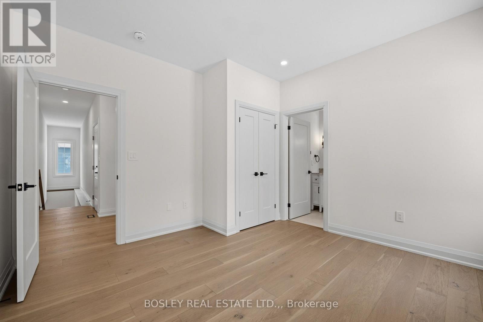 60 Pleasant Avenue N, Fort Erie, Ontario  L0S 1N0 - Photo 24 - X12964452