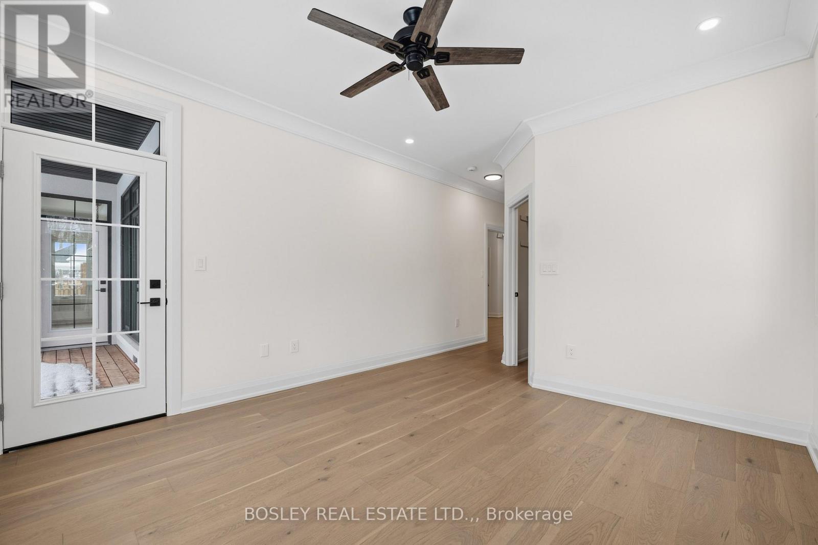 60 Pleasant Avenue N, Fort Erie, Ontario  L0S 1N0 - Photo 20 - X12964452