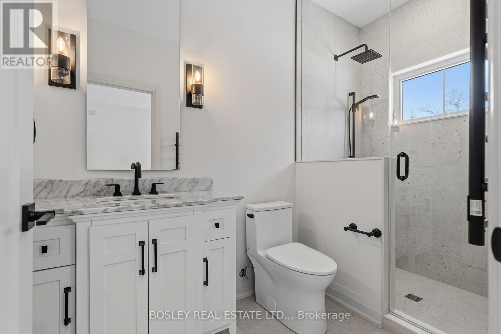 60 Pleasant Avenue N, Fort Erie, Ontario  L0S 1N0 - Photo 26 - X12964452