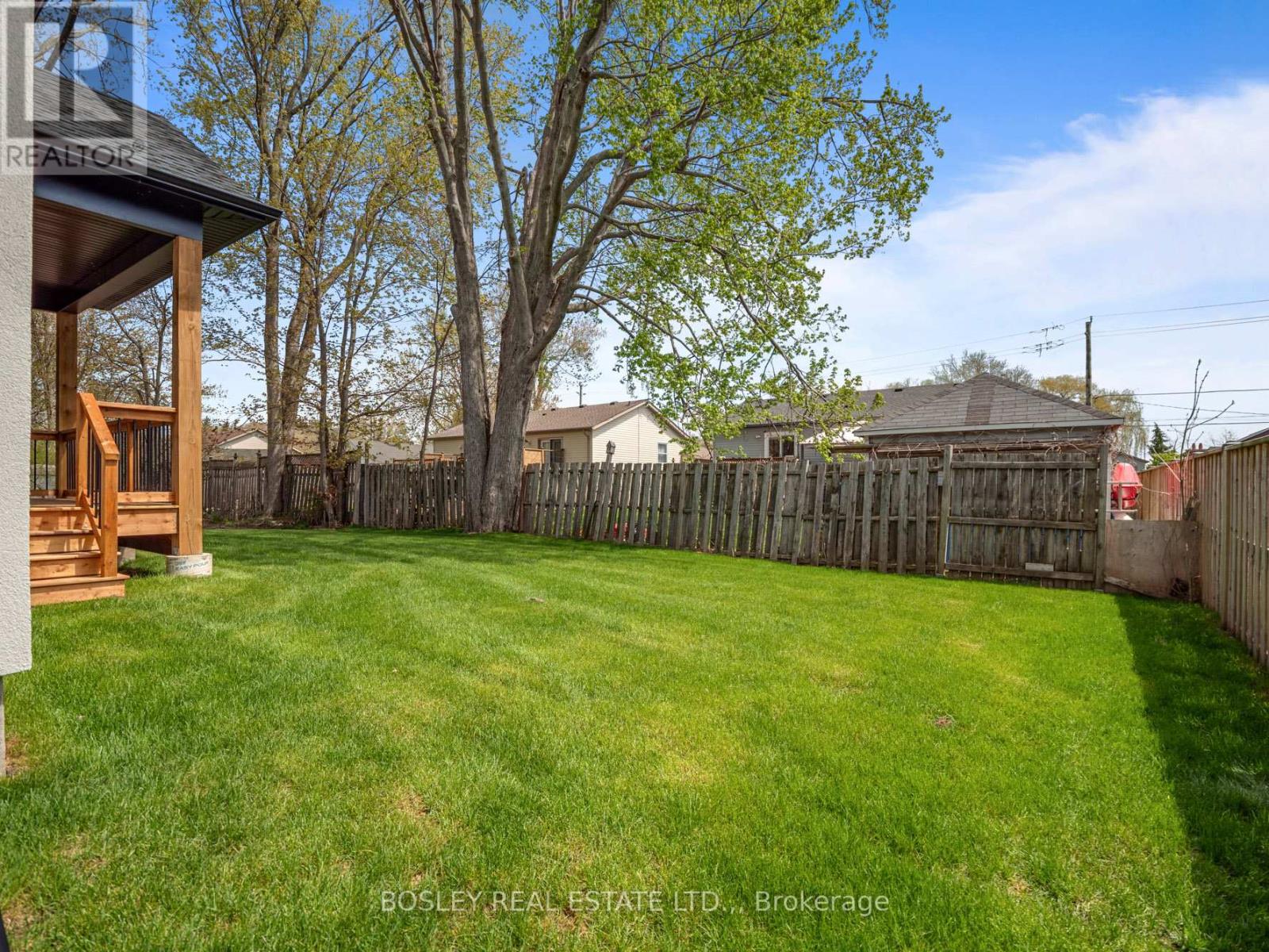 60 Pleasant Avenue N, Fort Erie, Ontario  L0S 1N0 - Photo 34 - X12964452