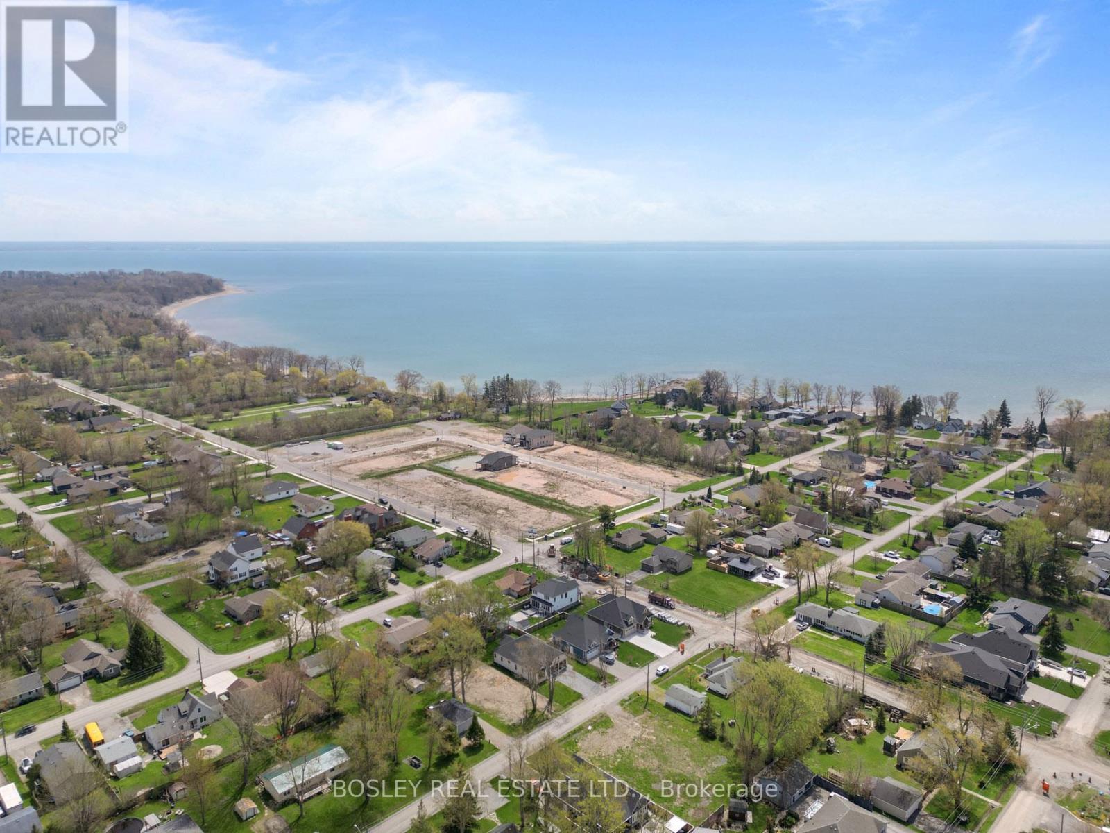 60 Pleasant Avenue N, Fort Erie, Ontario  L0S 1N0 - Photo 39 - X12964452
