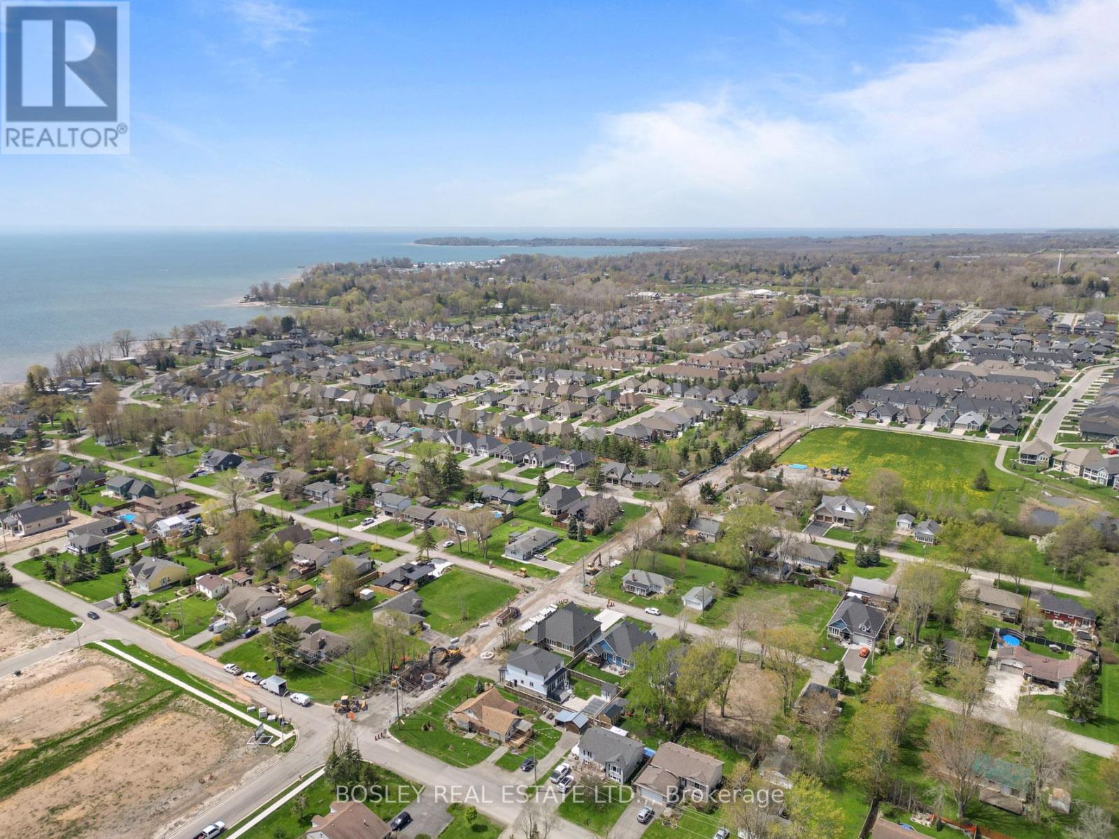 60 Pleasant Avenue N, Fort Erie, Ontario  L0S 1N0 - Photo 41 - X12964452