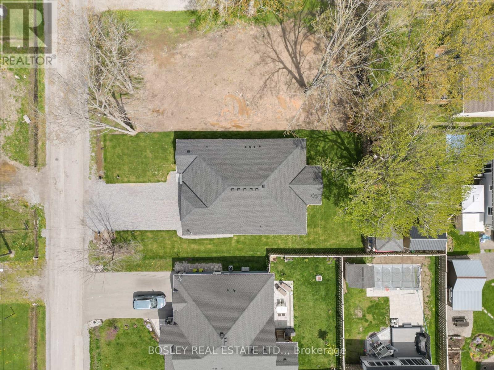 60 Pleasant Avenue N, Fort Erie, Ontario  L0S 1N0 - Photo 40 - X12964452