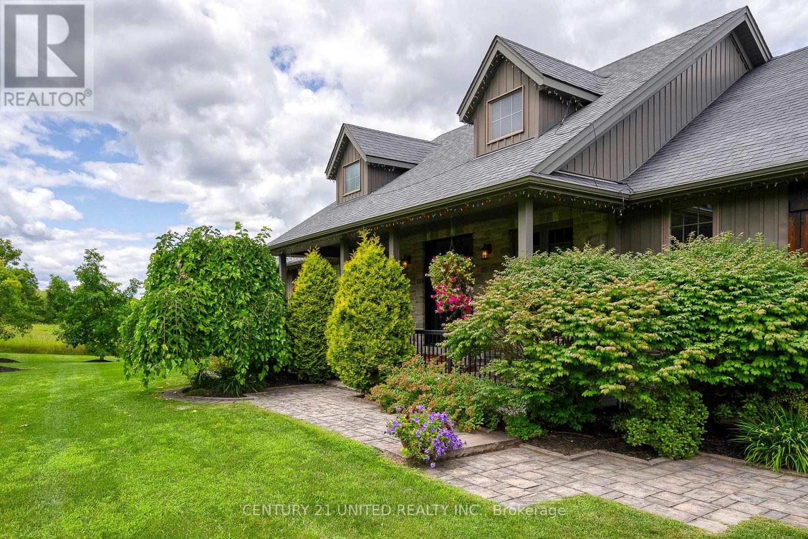 2300 Victoria Road, Prince Edward County, Ontario  K0K 1L0 - Photo 9 - X12945534