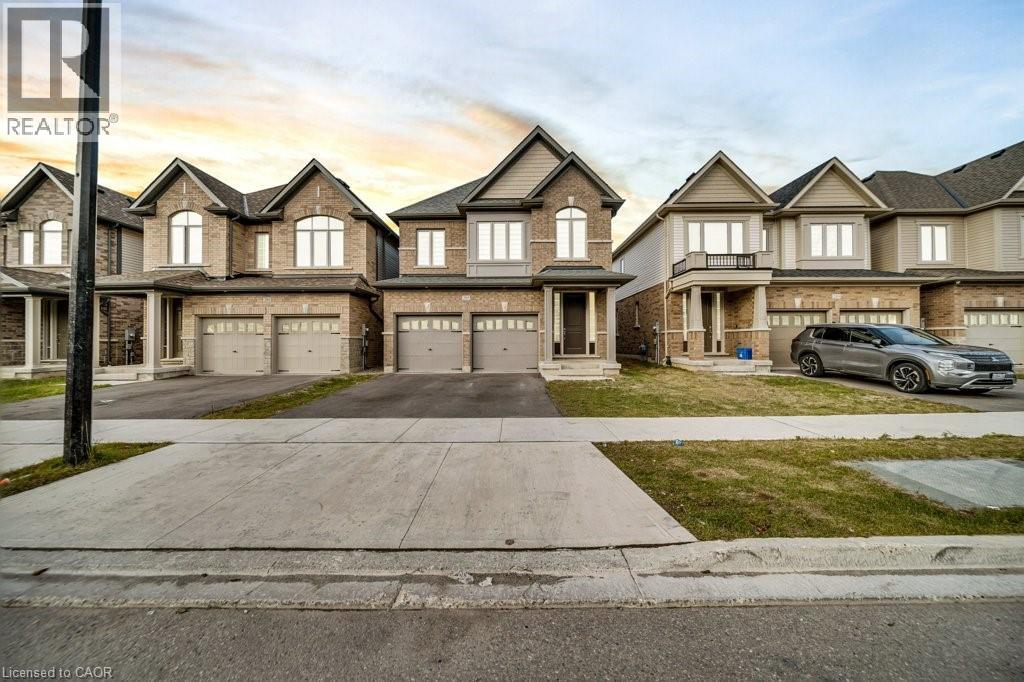 285 BROADACRE Drive, Kitchener, Ontario