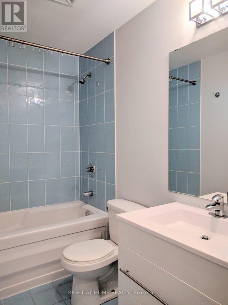 803 - 30 Canterbury Place, Toronto, Ontario  M2N 0B9 - Photo 5 - C13108308