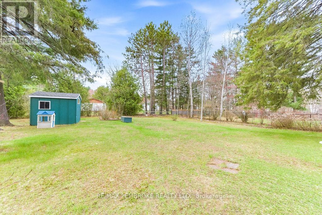20 Elmer Avenue, Petawawa, Ontario  K8H 2M2 - Photo 23 - X13108298