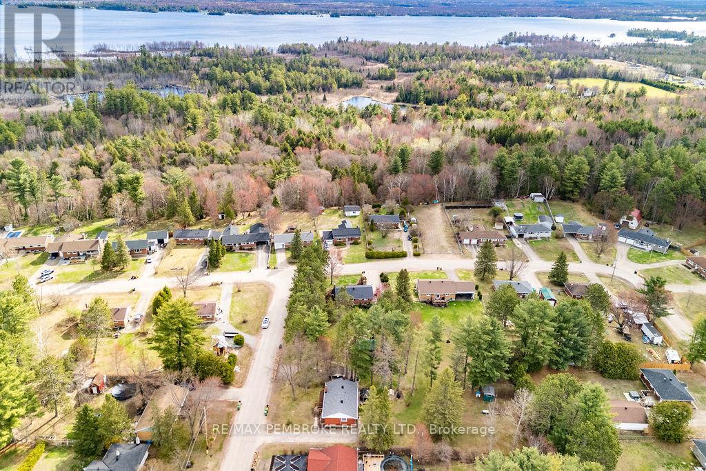 20 Elmer Avenue, Petawawa, Ontario  K8H 2M2 - Photo 27 - X13108298