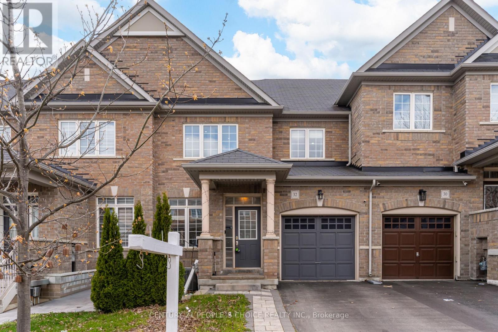 32 YELLOW SORREL ROAD, Brampton, Ontario