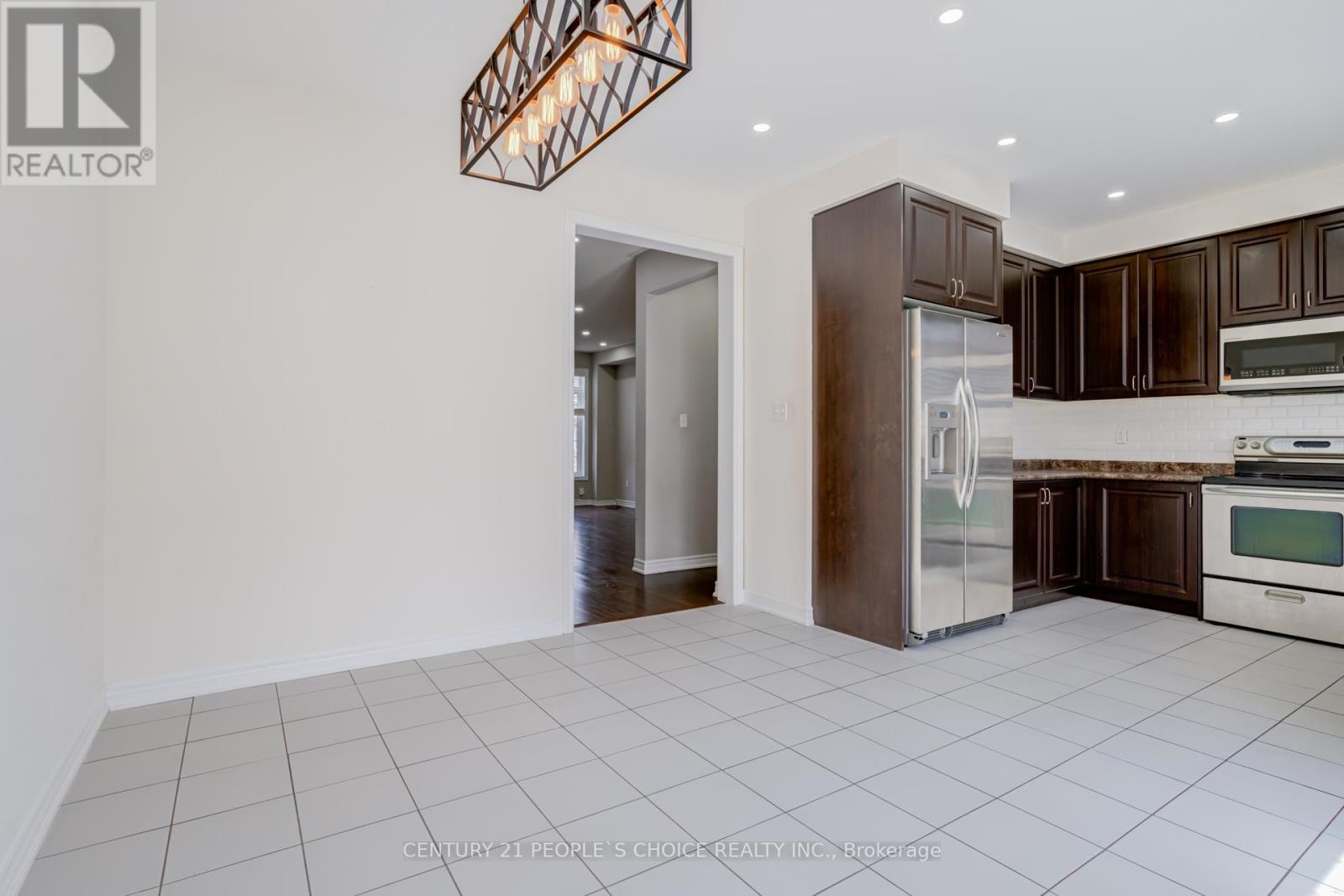 32 Yellow Sorrel Road, Brampton, Ontario  L6R 0B6 - Photo 11 - W13100026