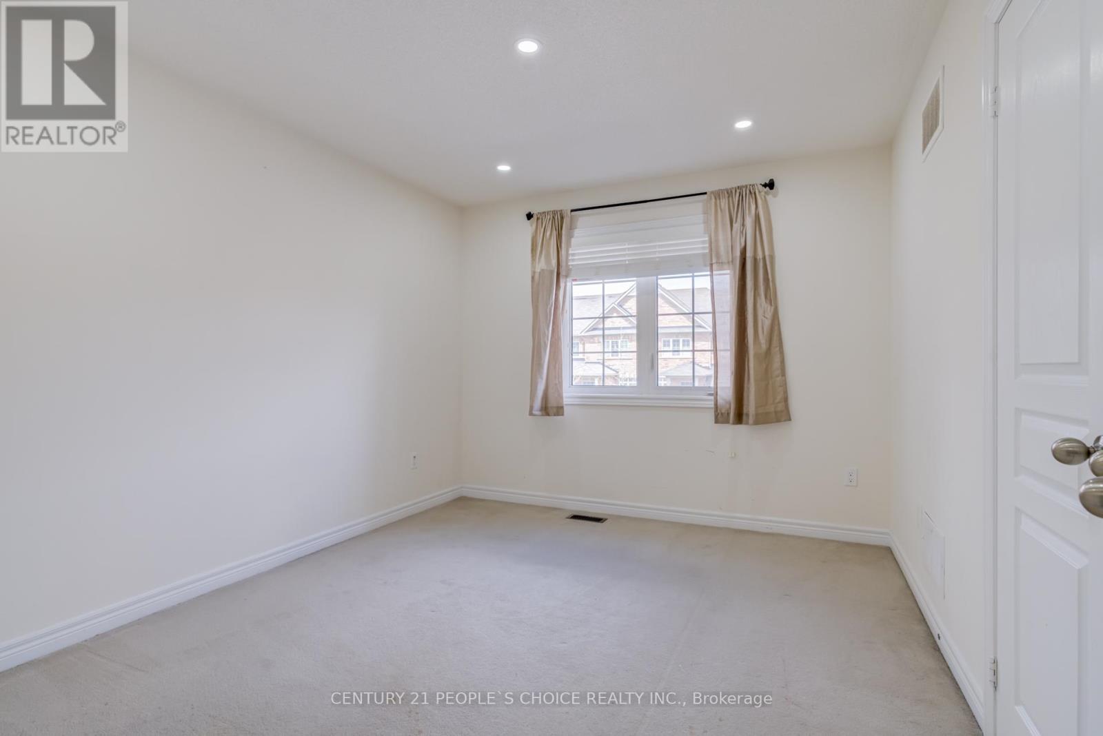 32 Yellow Sorrel Road, Brampton, Ontario  L6R 0B6 - Photo 21 - W13100026