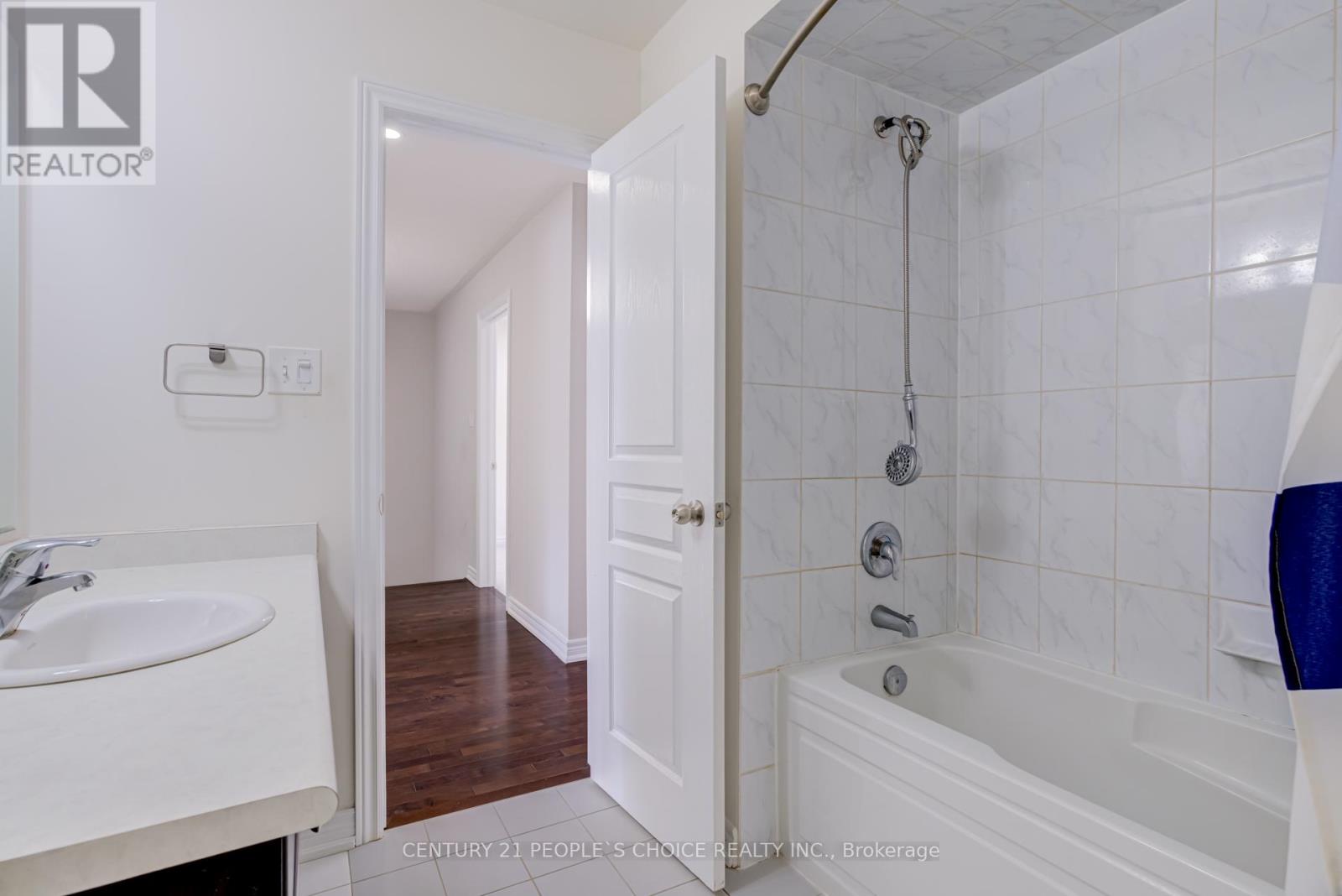 32 Yellow Sorrel Road, Brampton, Ontario  L6R 0B6 - Photo 25 - W13100026
