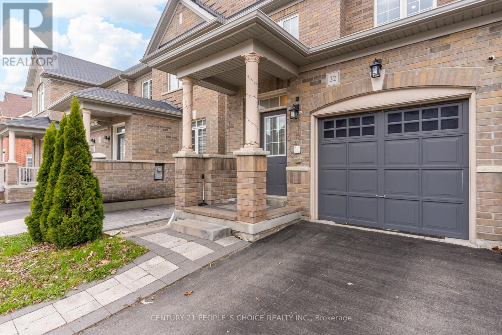 32 Yellow Sorrel Road, Brampton, Ontario  L6R 0B6 - Photo 3 - W13100026