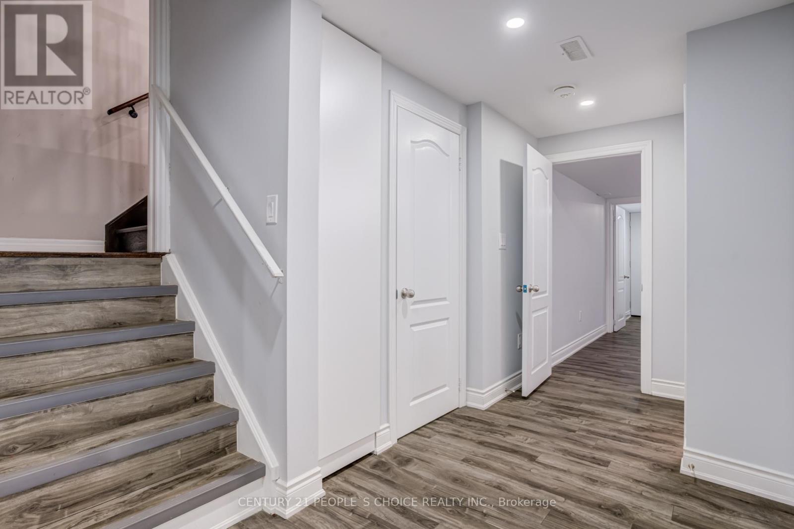 32 Yellow Sorrel Road, Brampton, Ontario  L6R 0B6 - Photo 33 - W13100026