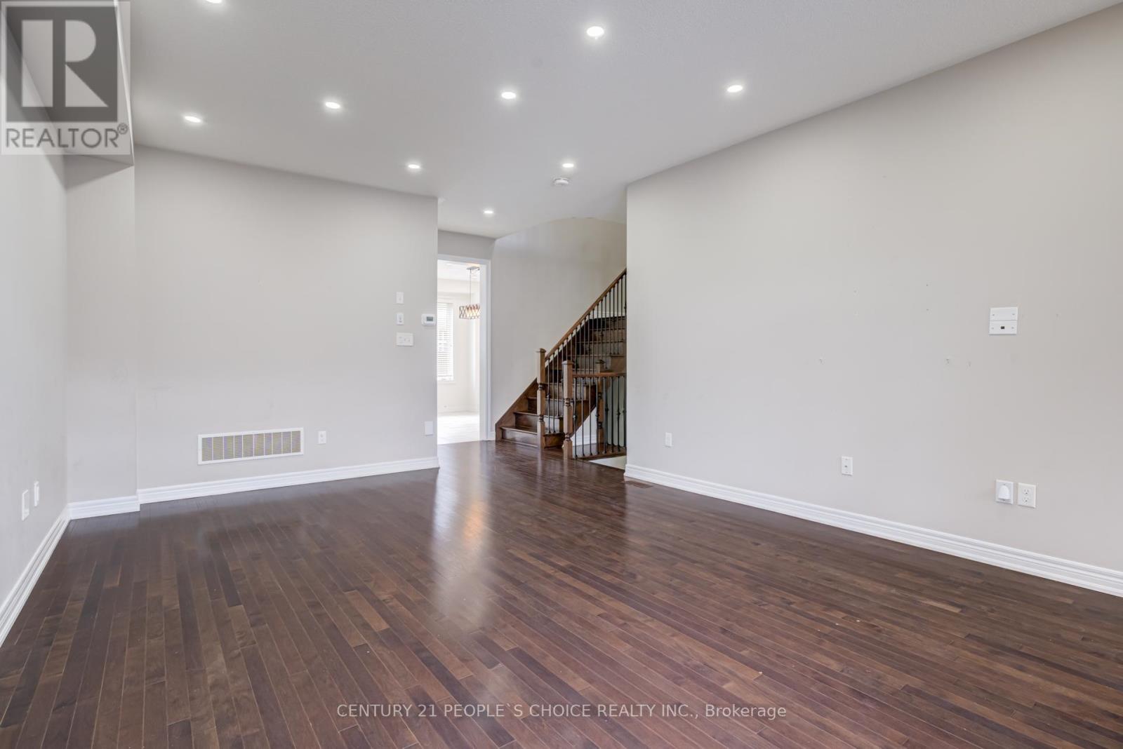 32 Yellow Sorrel Road, Brampton, Ontario  L6R 0B6 - Photo 9 - W13100026