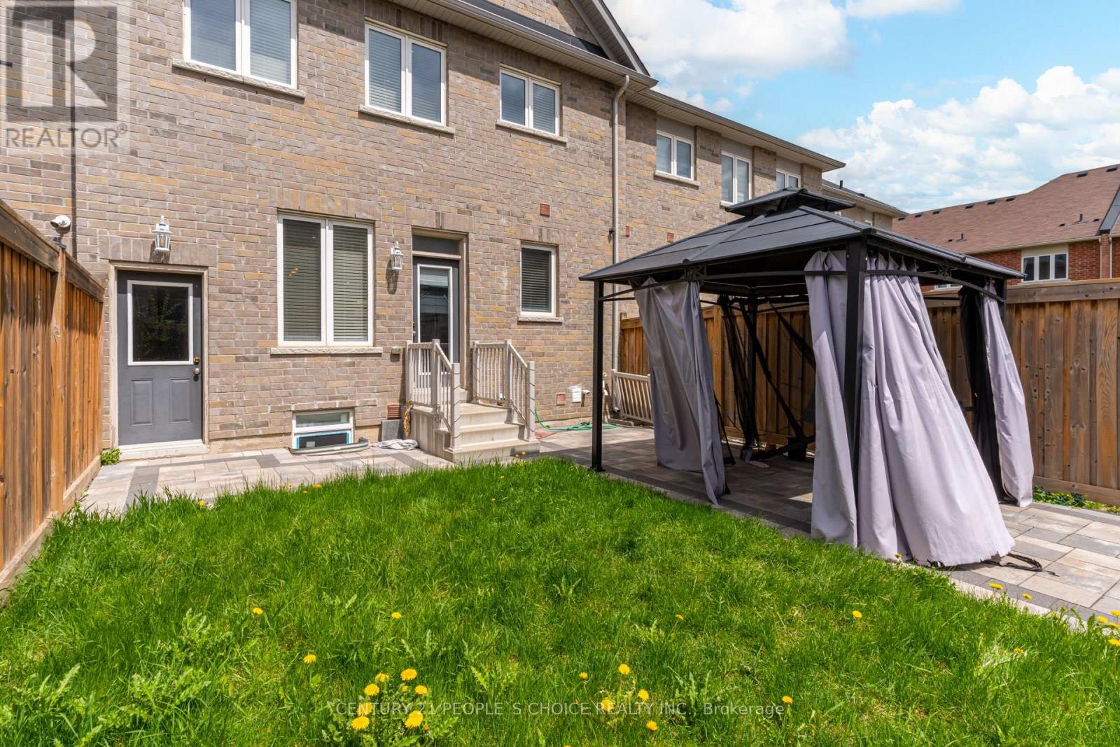 32 Yellow Sorrel Road, Brampton, Ontario  L6R 0B6 - Photo 49 - W13100026