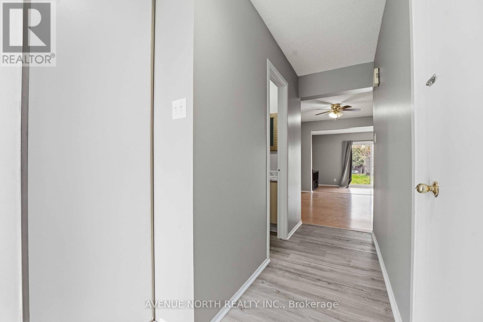 6467 Natalie Way, Ottawa, Ontario  K1C 4Y3 - Photo 4 - X13108318
