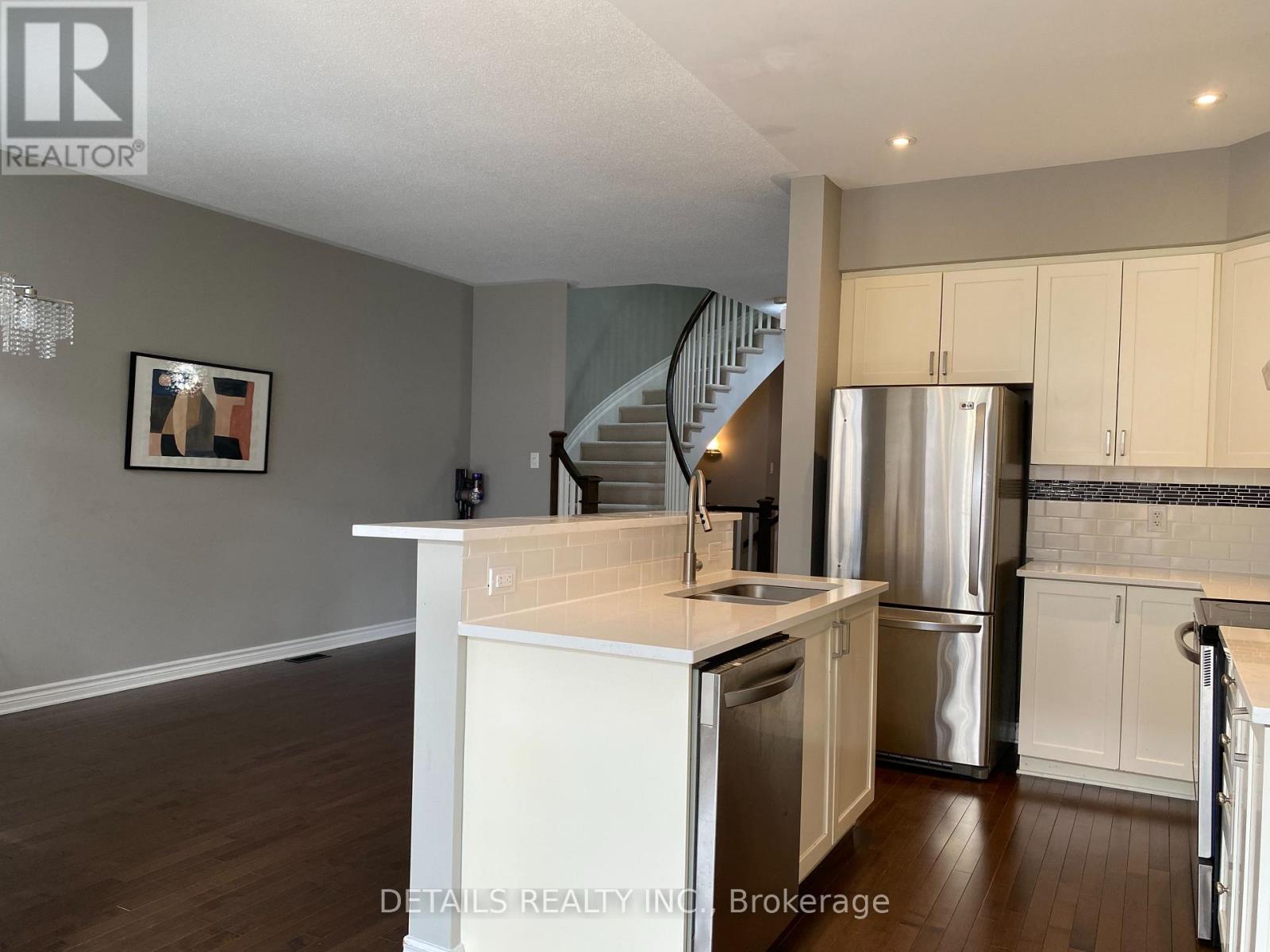 29 Torbec Avenue, Ottawa, Ontario  K2T 0B6 - Photo 6 - X13108340