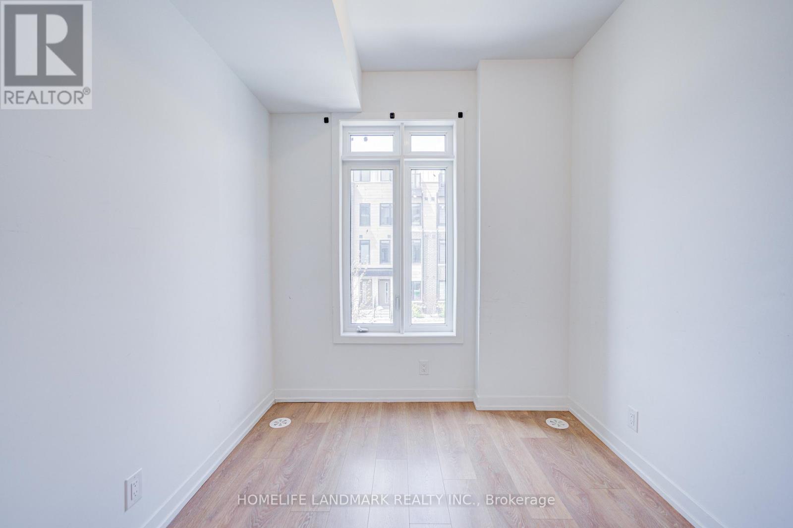 33 Case Ootes Drive, Toronto, Ontario  M4A 0C1 - Photo 11 - C13074428