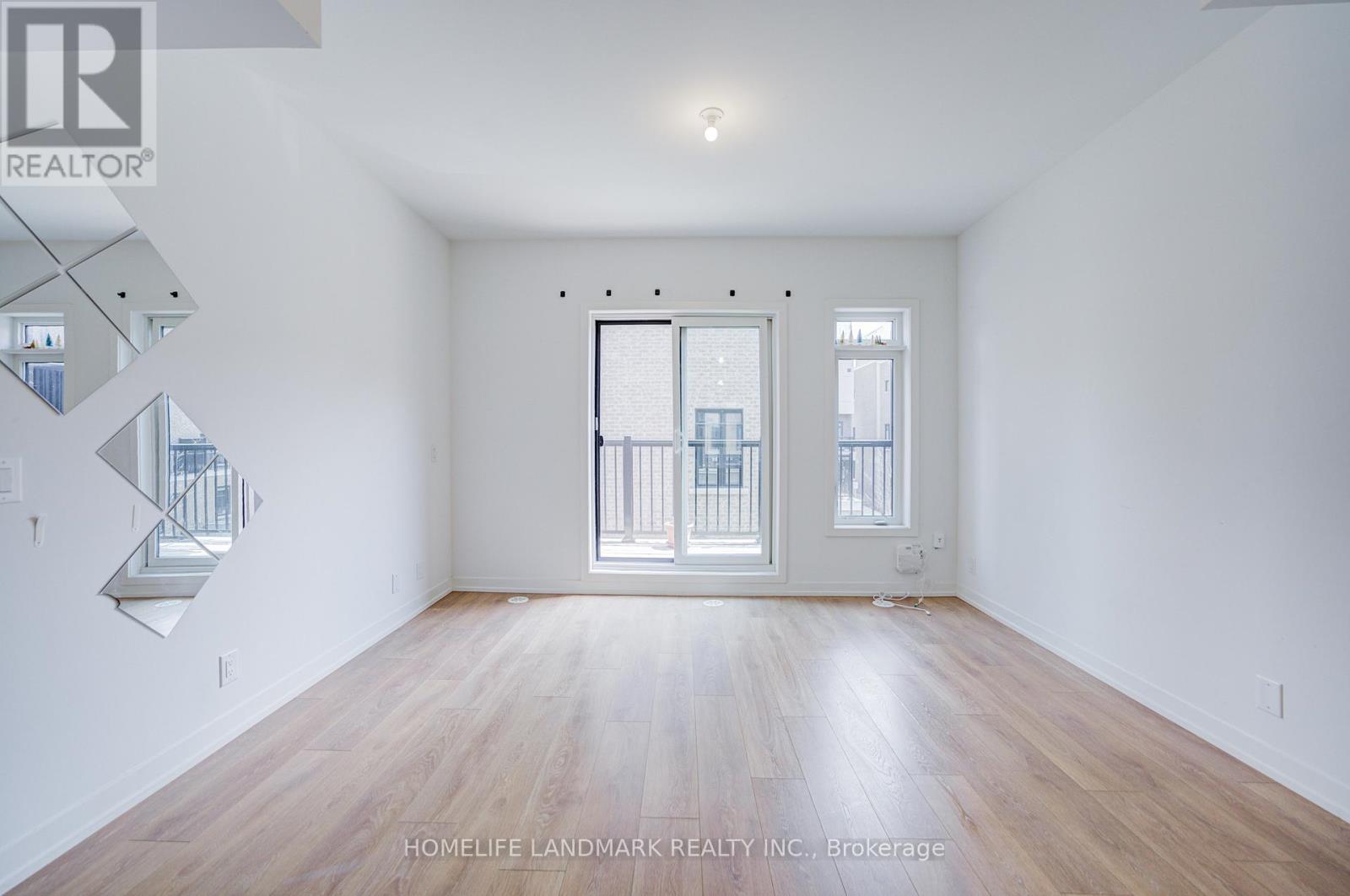 33 Case Ootes Drive, Toronto, Ontario  M4A 0C1 - Photo 5 - C13074428