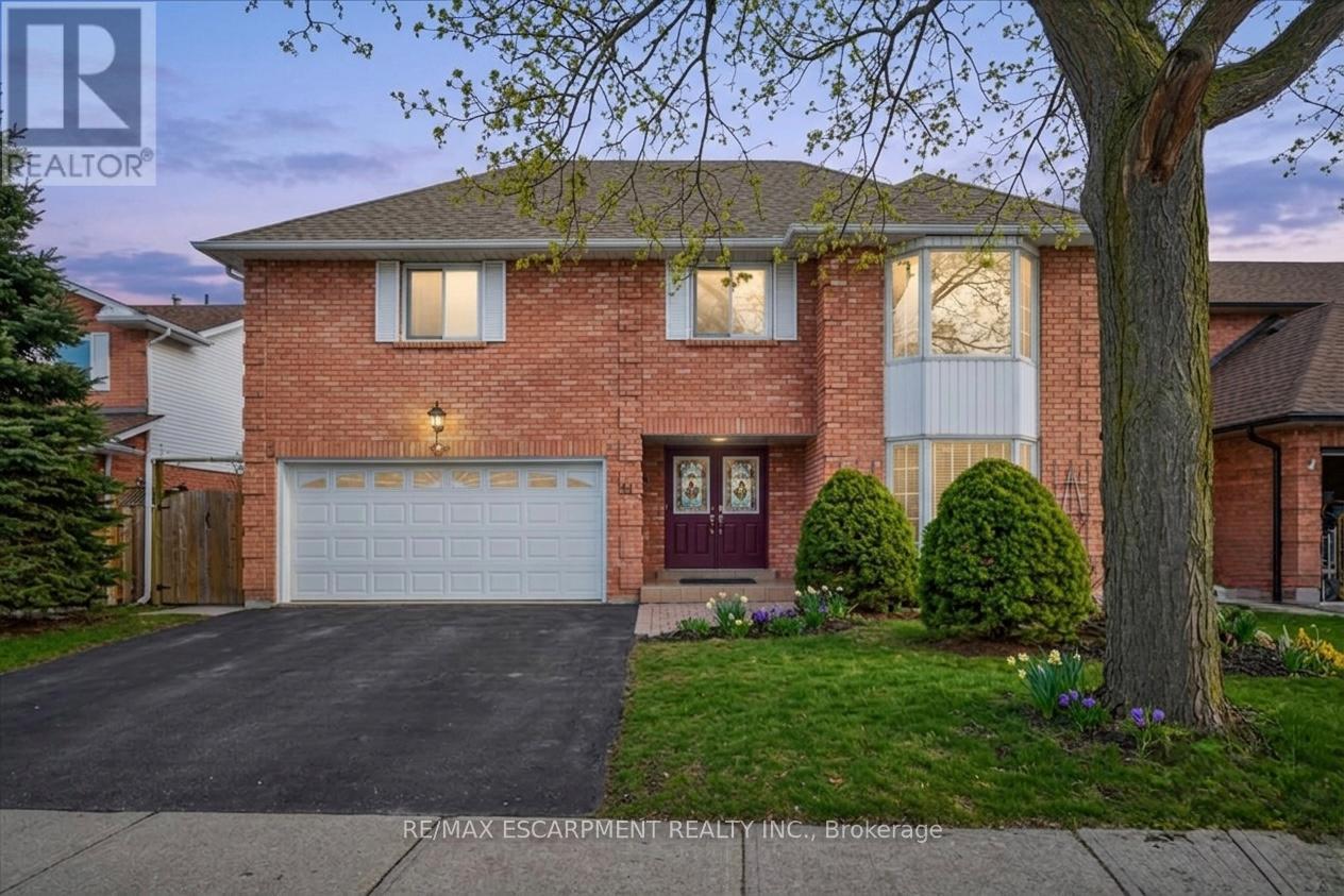 54 GOLDCREST DRIVE, Hamilton, Ontario