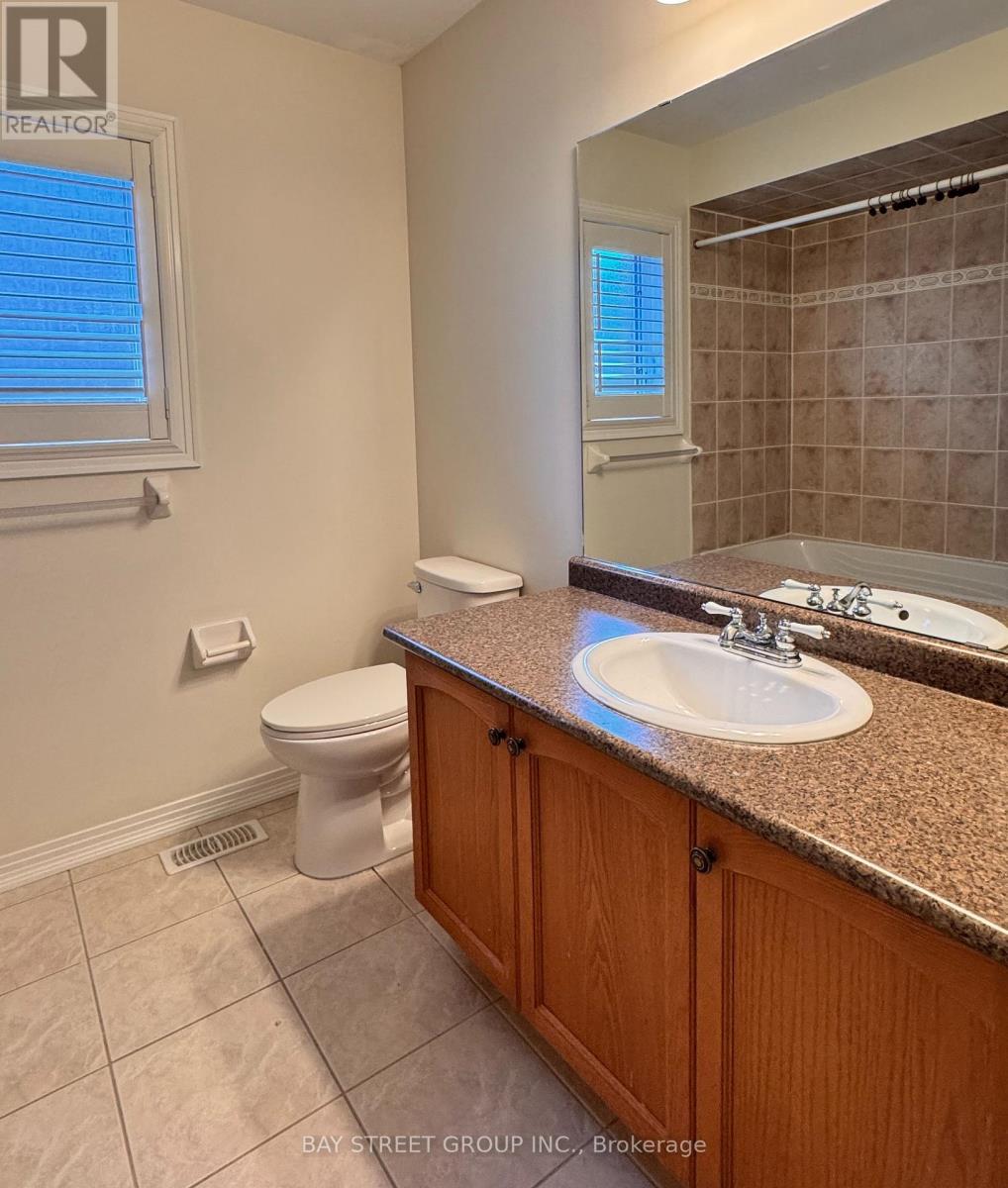110 William Booth Avenue, Newmarket, Ontario  L3X 3B2 - Photo 13 - N13108326
