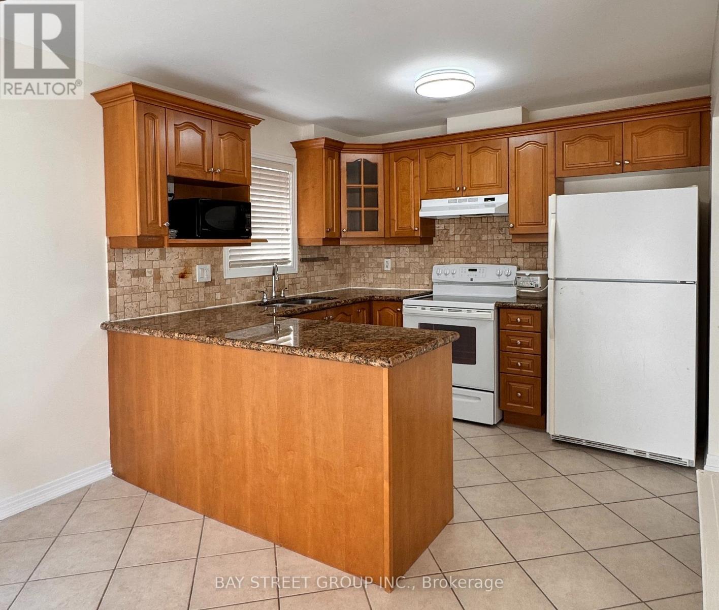 110 William Booth Avenue, Newmarket, Ontario  L3X 3B2 - Photo 5 - N13108326