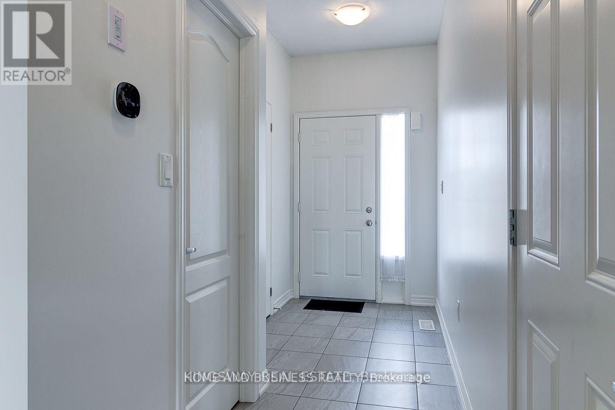 86 Bradbury Road, Hamilton, Ontario  L8J 0E4 - Photo 4 - X13108334