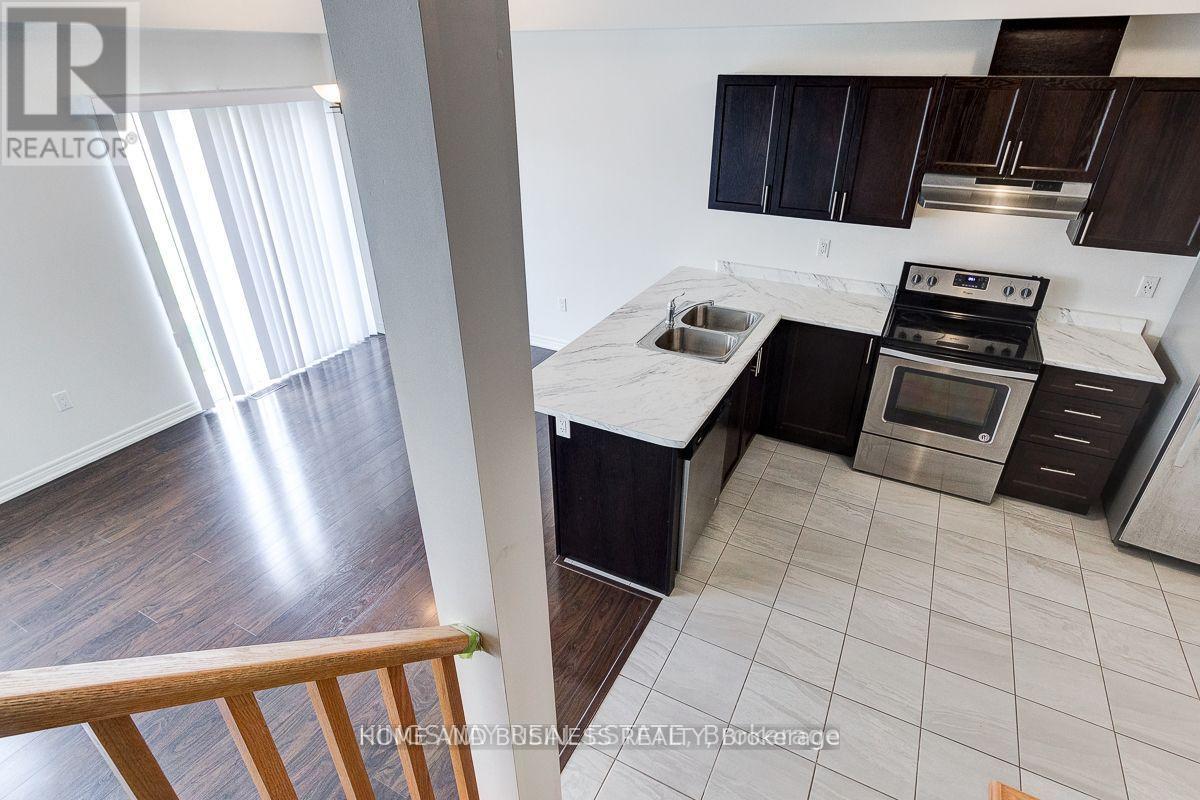 86 Bradbury Road, Hamilton, Ontario  L8J 0E4 - Photo 5 - X13108334
