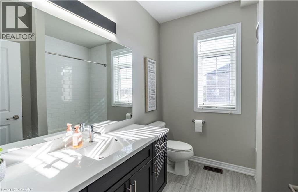 219 Falconridge Drive, Kitchener, Ontario  N2K 0B6 - Photo 5 - 40828786