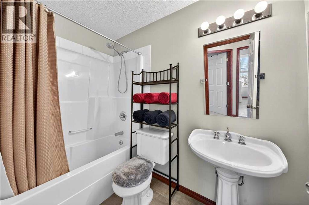 18 Inverness Rise Se, Calgary, Alberta  T2Z 2X2 - Photo 24 - A2303917