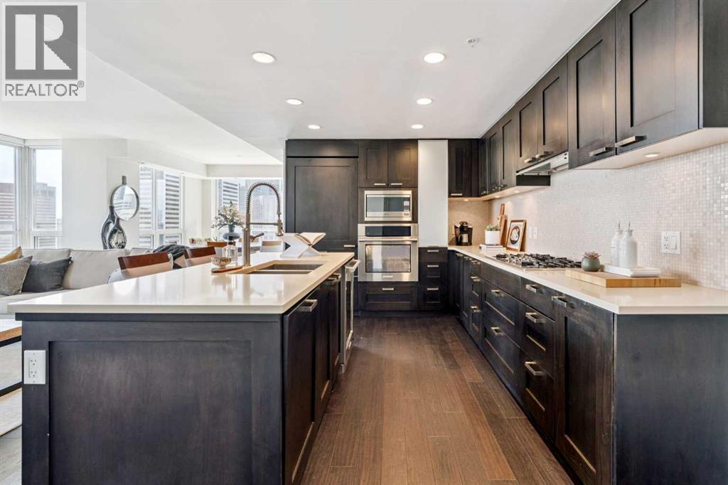 2323, 222 Riverfront Avenue SW, Calgary, Alberta  T2P 0X2 - Photo 4 - A2308219