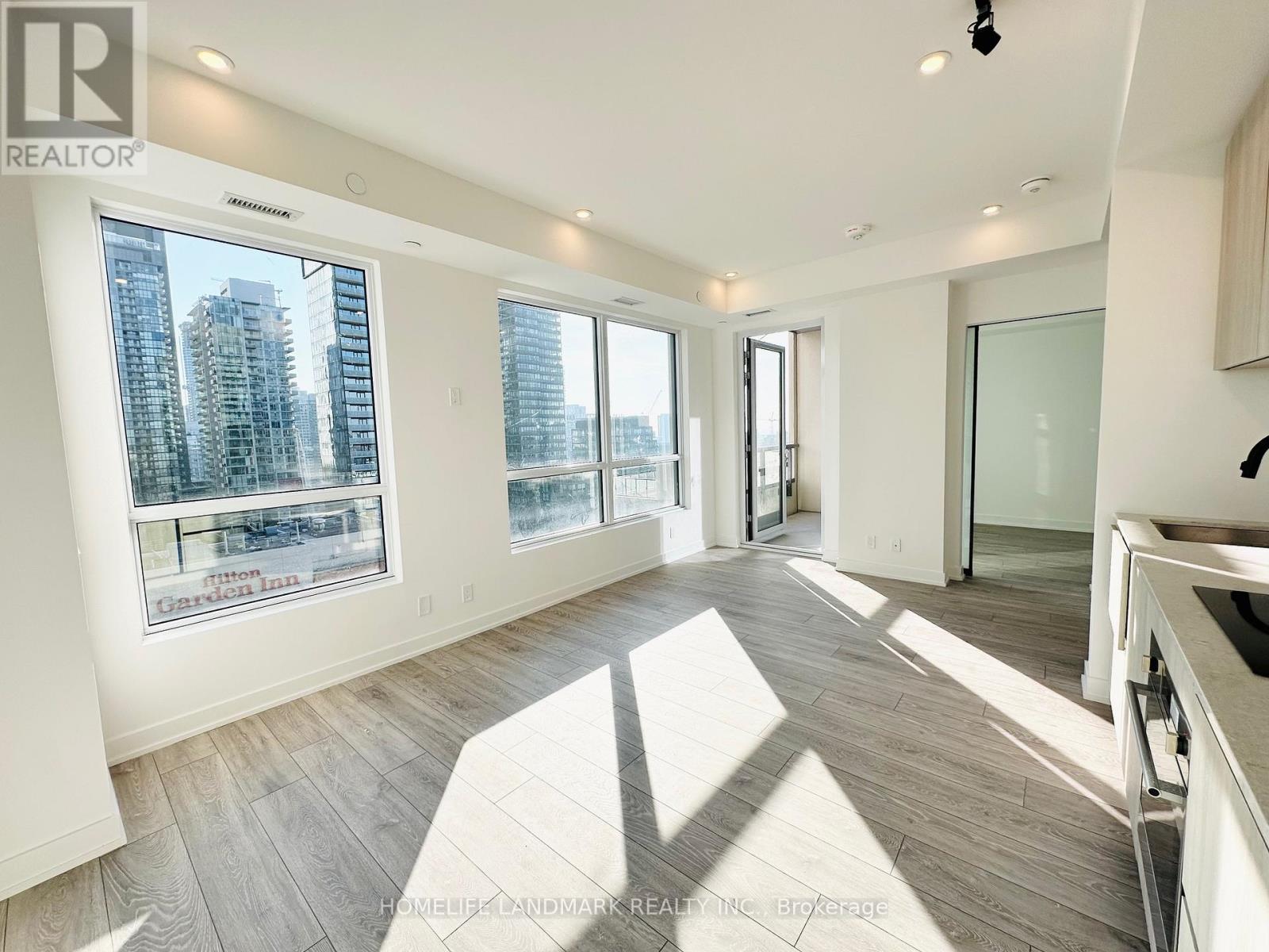 2106 - 108 Peter Street, Toronto, Ontario  M5V 0W2 - Photo 7 - C13108370