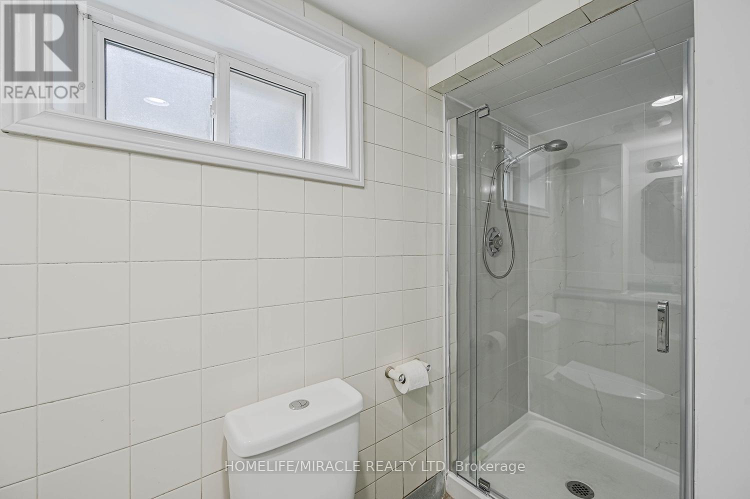92 Taysham Crescent, Toronto, Ontario  M9V 1X3 - Photo 39 - W13107720