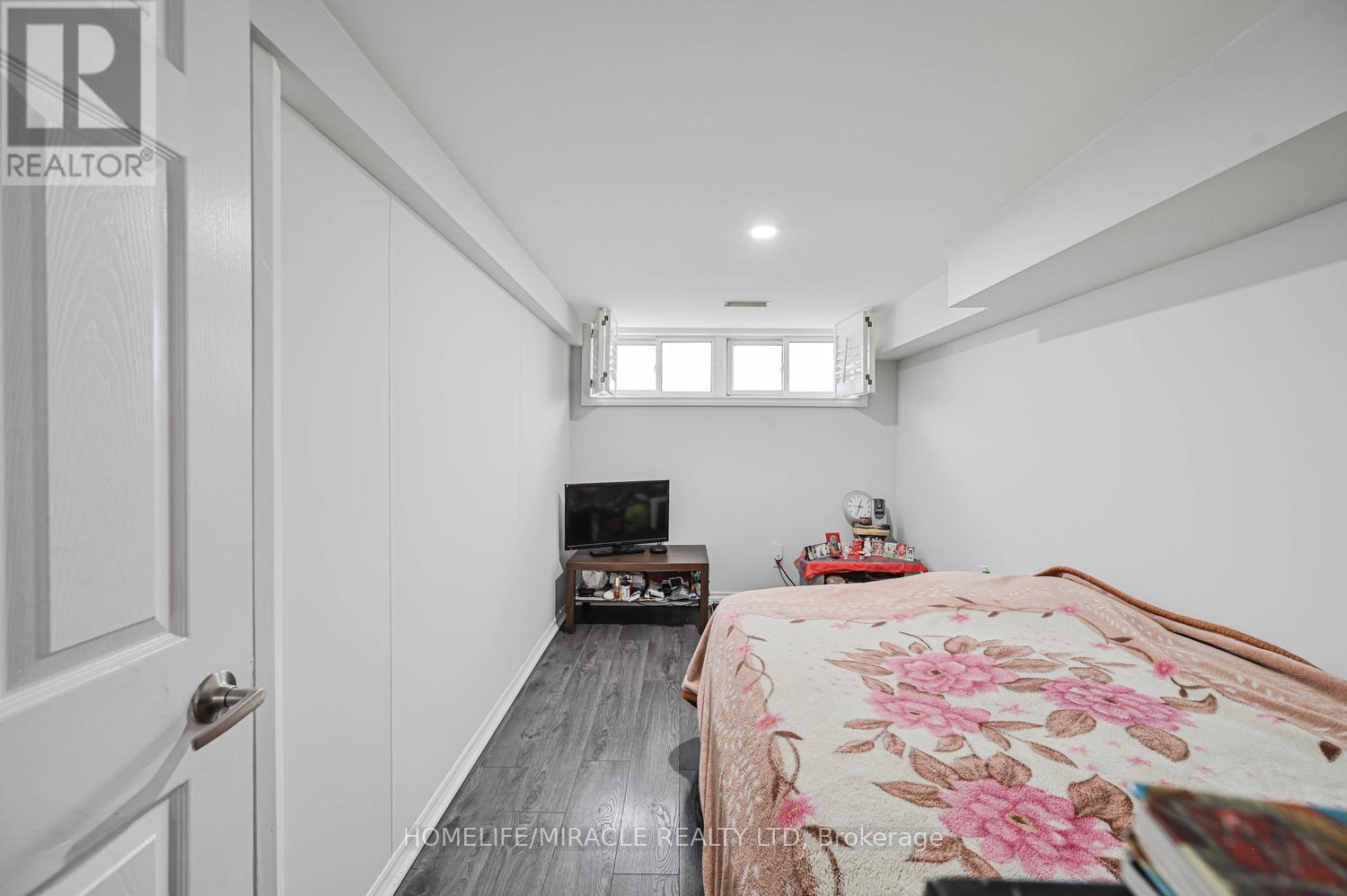 92 Taysham Crescent, Toronto, Ontario  M9V 1X3 - Photo 37 - W13107720