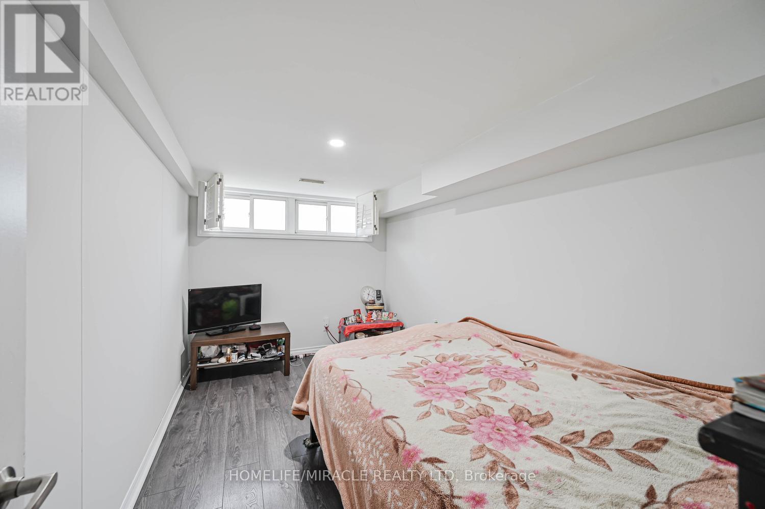 92 Taysham Crescent, Toronto, Ontario  M9V 1X3 - Photo 36 - W13107720