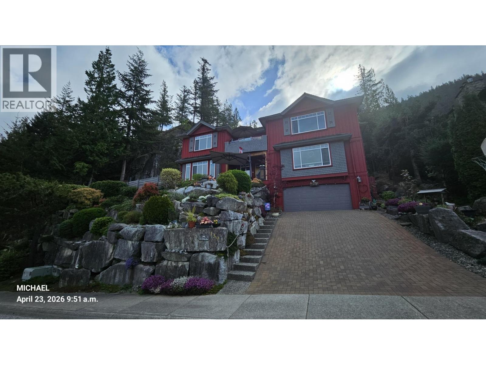 139 FURRY CREEK DRIVE, Furry Creek, British Columbia