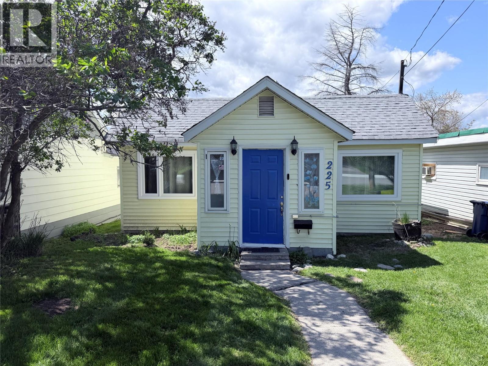 225 16 Avenue S, Cranbrook, British Columbia