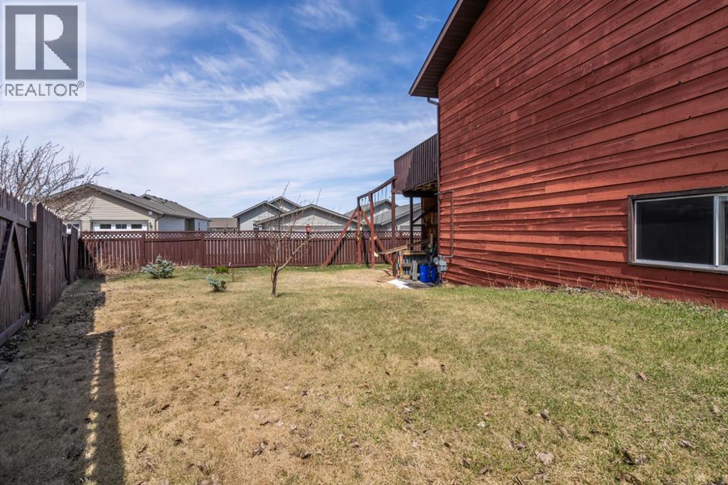 4310 74 Street, Camrose, Alberta  T4V 3V3 - Photo 36 - A2309845