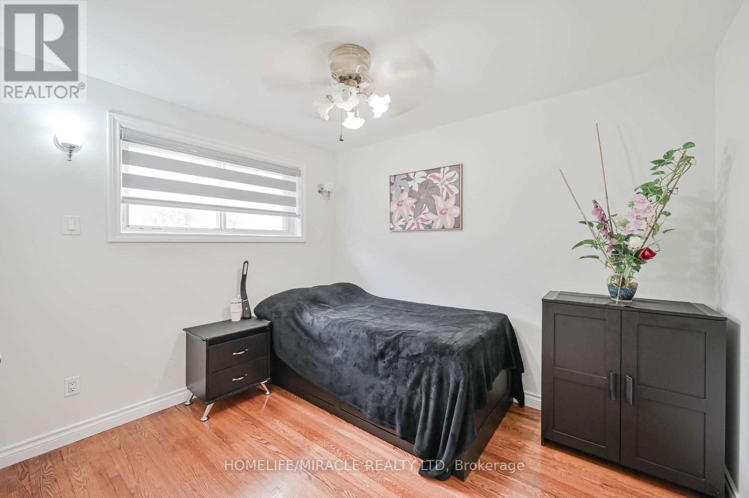 92 Taysham Crescent, Toronto, Ontario  M9V 1X3 - Photo 26 - W13107720