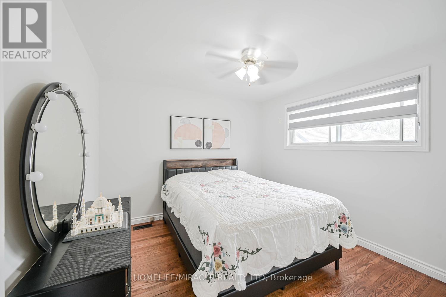 92 Taysham Crescent, Toronto, Ontario  M9V 1X3 - Photo 23 - W13107720