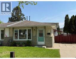 7 SATINWOOD, Leamington, Ontario