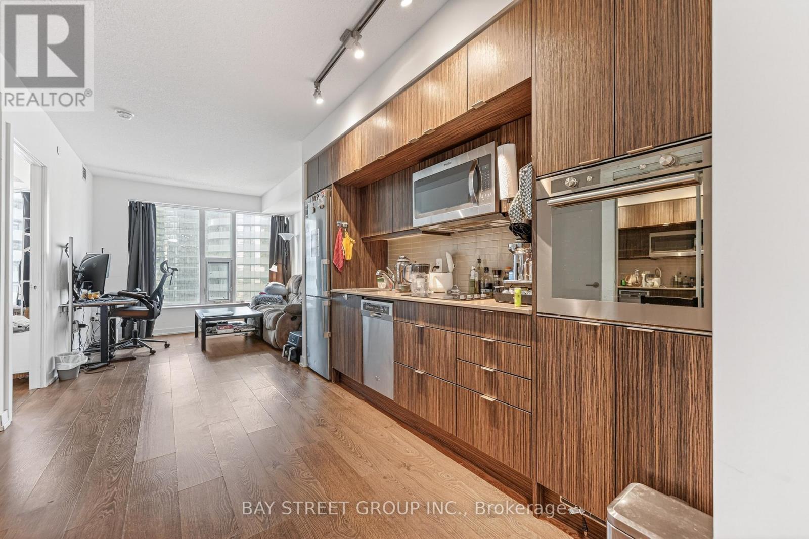 1002 - 10 York Street, Toronto, Ontario  M5J 2Z2 - Photo 10 - C13051028