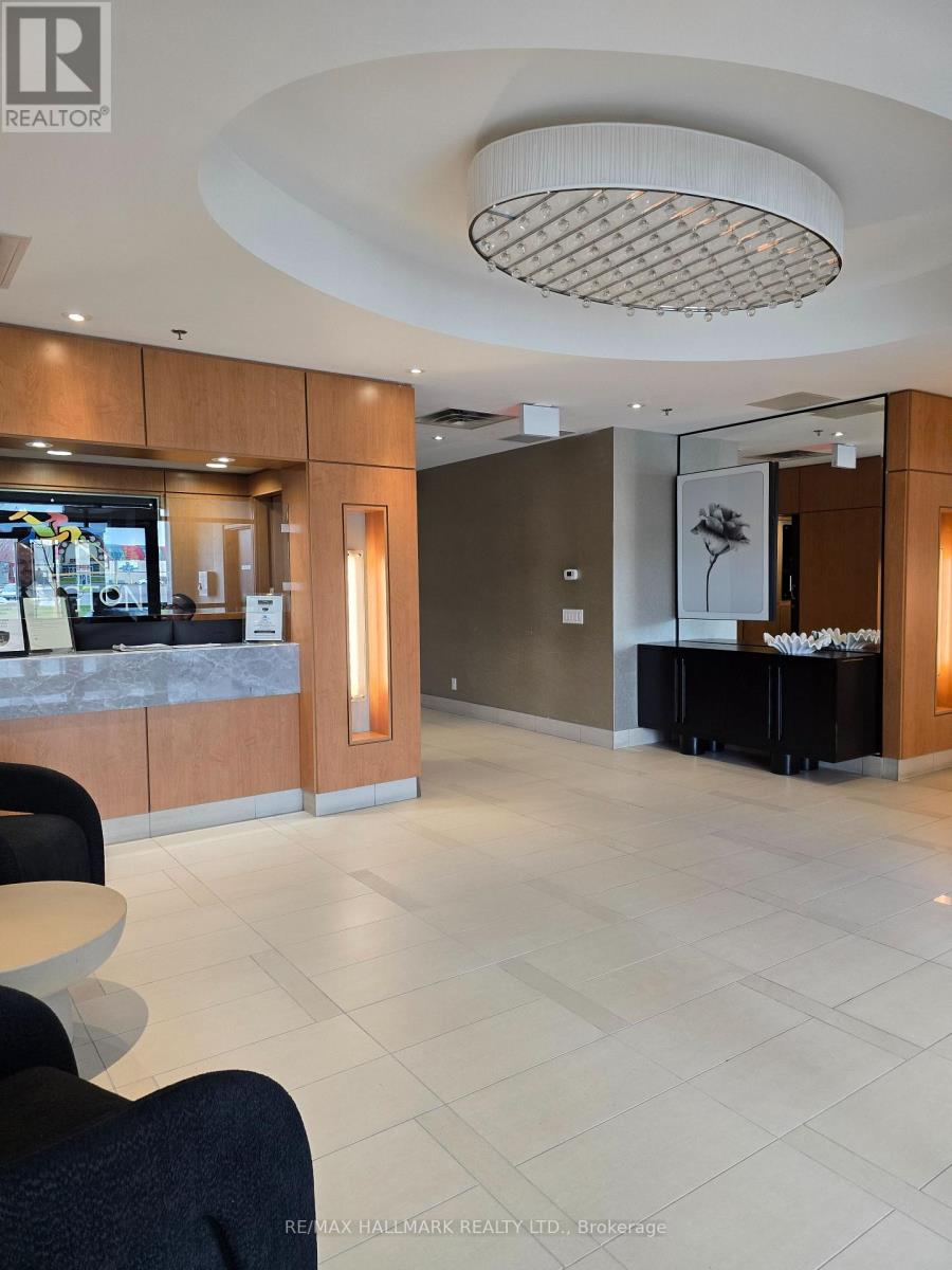 812 - 840 Queens Plate Drive, Toronto, Ontario  M9W 0E7 - Photo 3 - W13104188