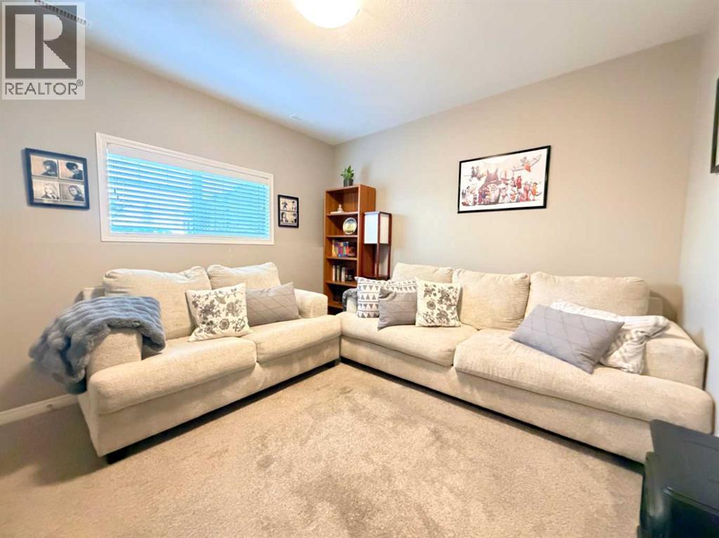 112 Mackenzie Ranch Way, Lacombe, Alberta  T4L 0K1 - Photo 12 - A2308357