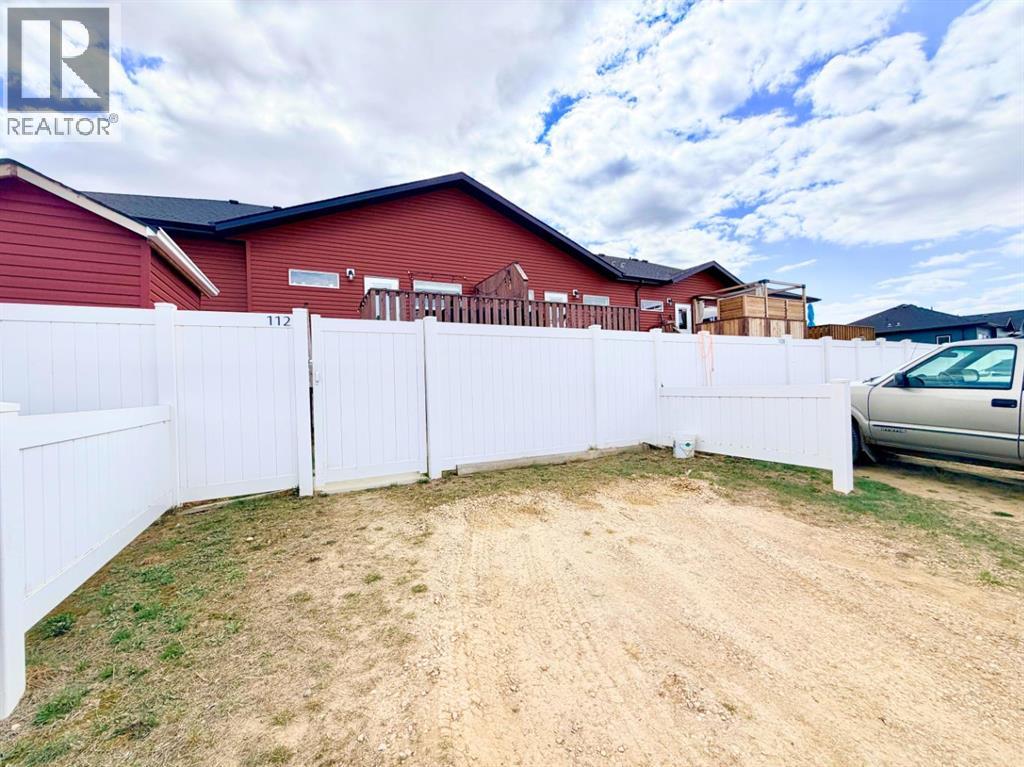 112 Mackenzie Ranch Way, Lacombe, Alberta  T4L 0K1 - Photo 17 - A2308357