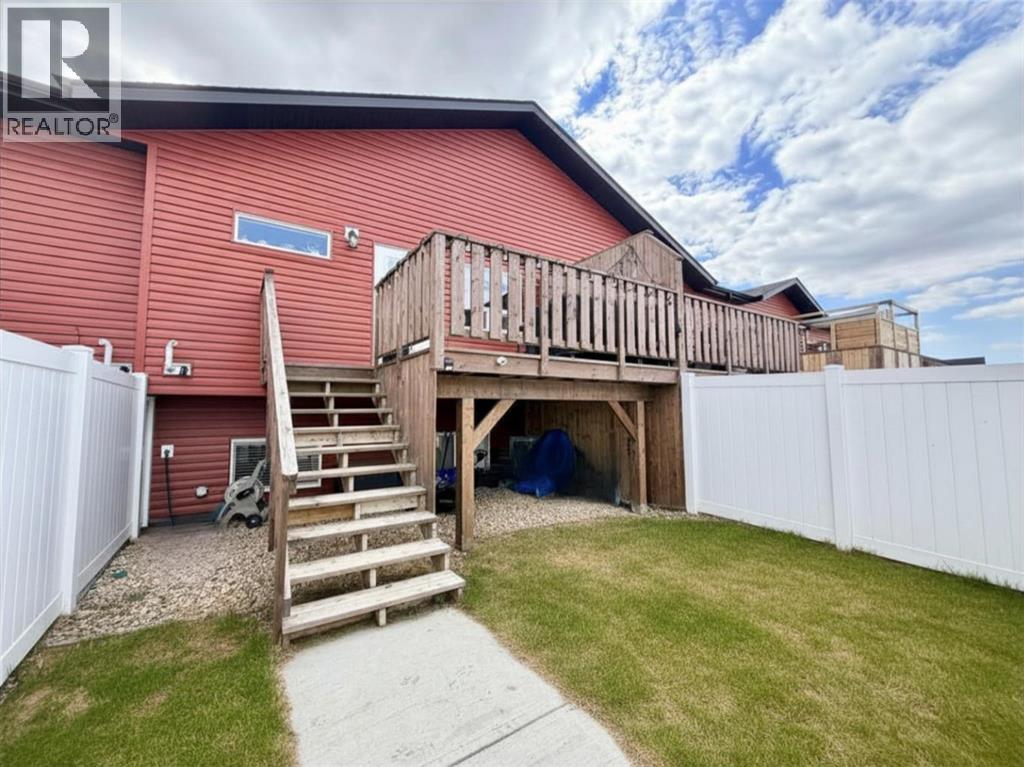112 Mackenzie Ranch Way, Lacombe, Alberta  T4L 0K1 - Photo 14 - A2308357