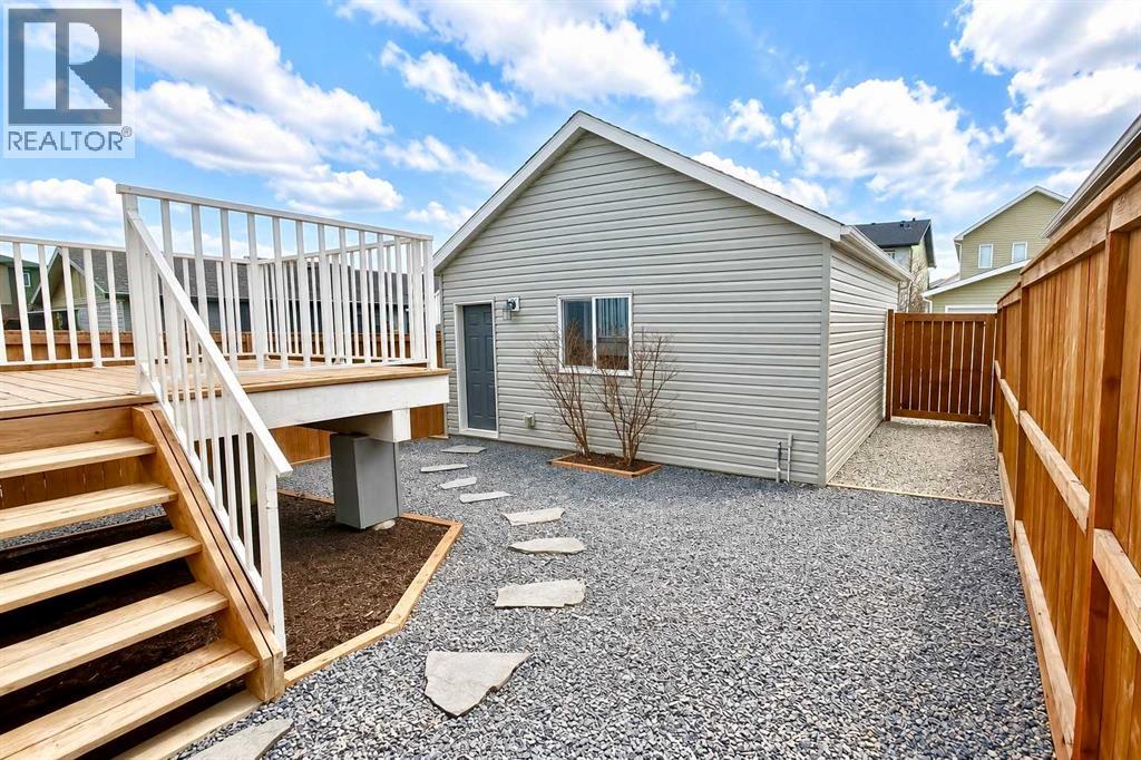 19 Heritage Rise, Cochrane, Alberta  T4C 2R4 - Photo 40 - A2309687