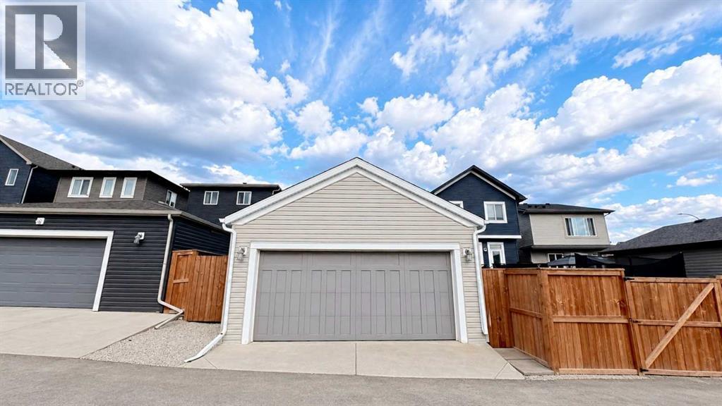 19 Heritage Rise, Cochrane, Alberta  T4C 2R4 - Photo 42 - A2309687